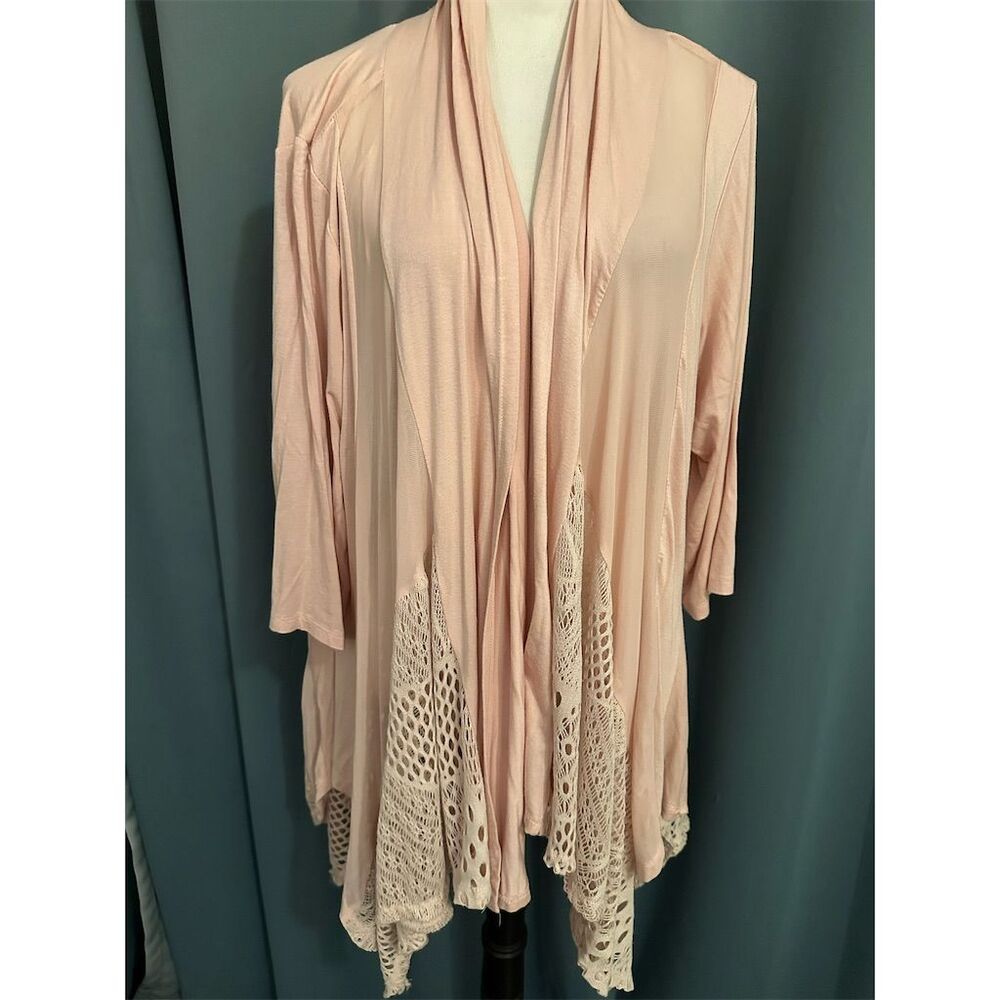 Lavanya Women's 1X Pink Lace Trim Open Front Long Cardigan Vest